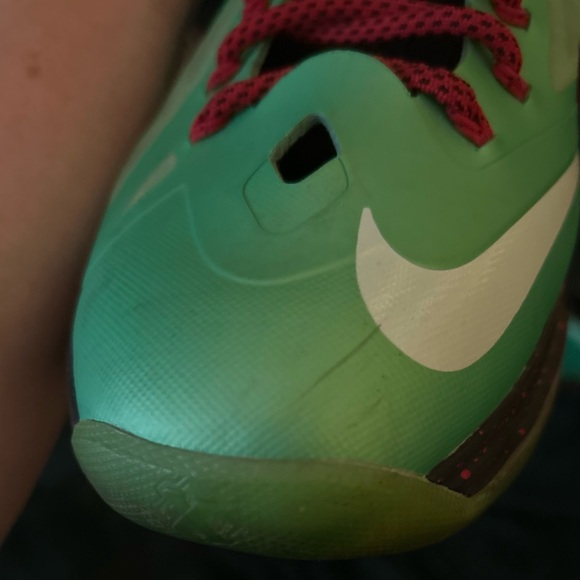 Nike Lebron X Dead Stock - Picture 4 of 5